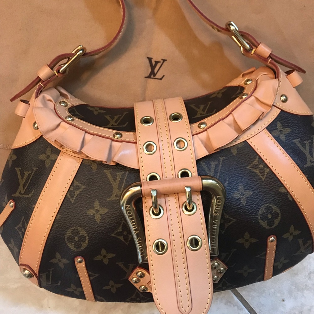 Price Firm!Louis Vuitton Leonor-1 Hour Sale!!!